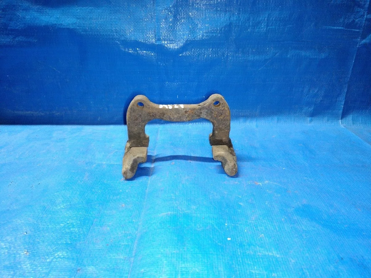 Скоба суппорта заднего Audi A4 B6 (2000—2006)