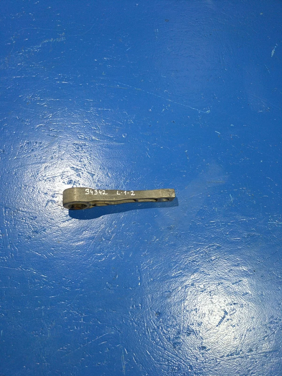 Опора ( подушка ) двигателя Volkswagen Passat B6 (2005—2010)