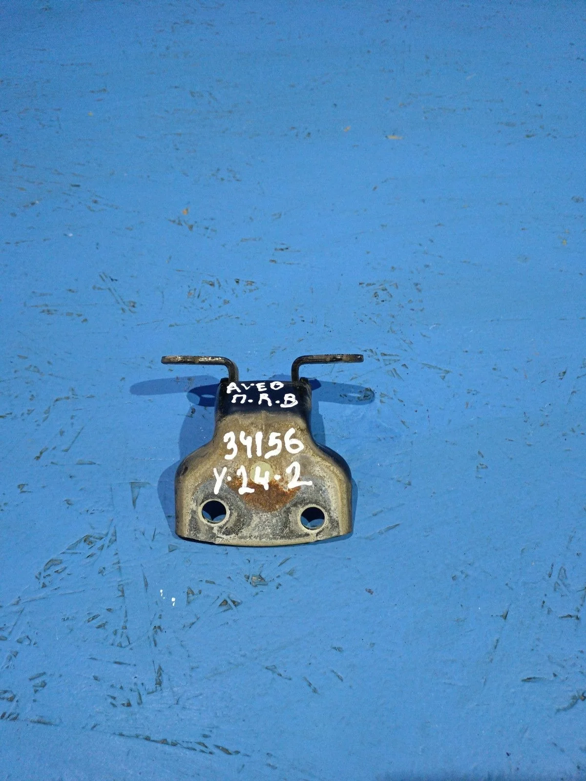 Петля двери передней правой верхняя Chevrolet Aveo I (2003—2008)