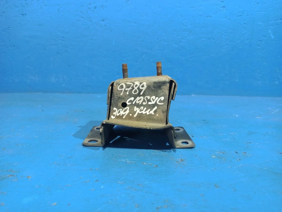 Кронштейн усилителя заднего бампера левый Nissan Almera Classic I (2006—2013)