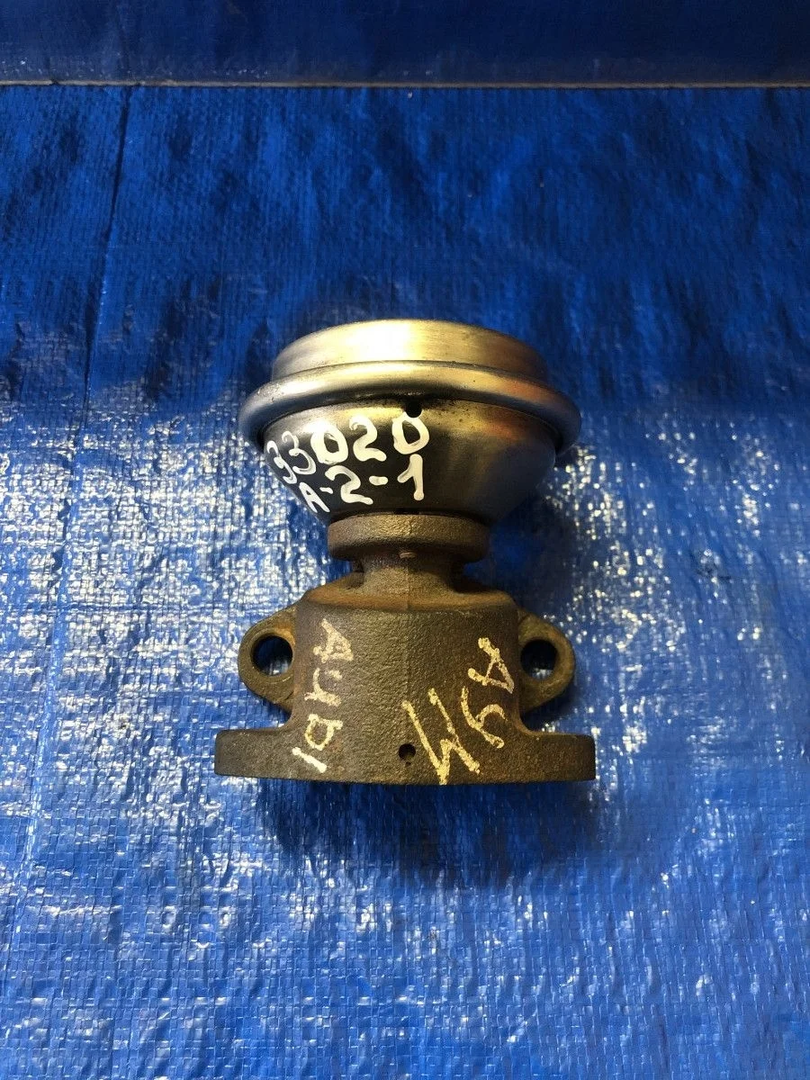 Клапан рециркуляции выхлопных газов (EGR) Audi A6 C5 (1997—2001)