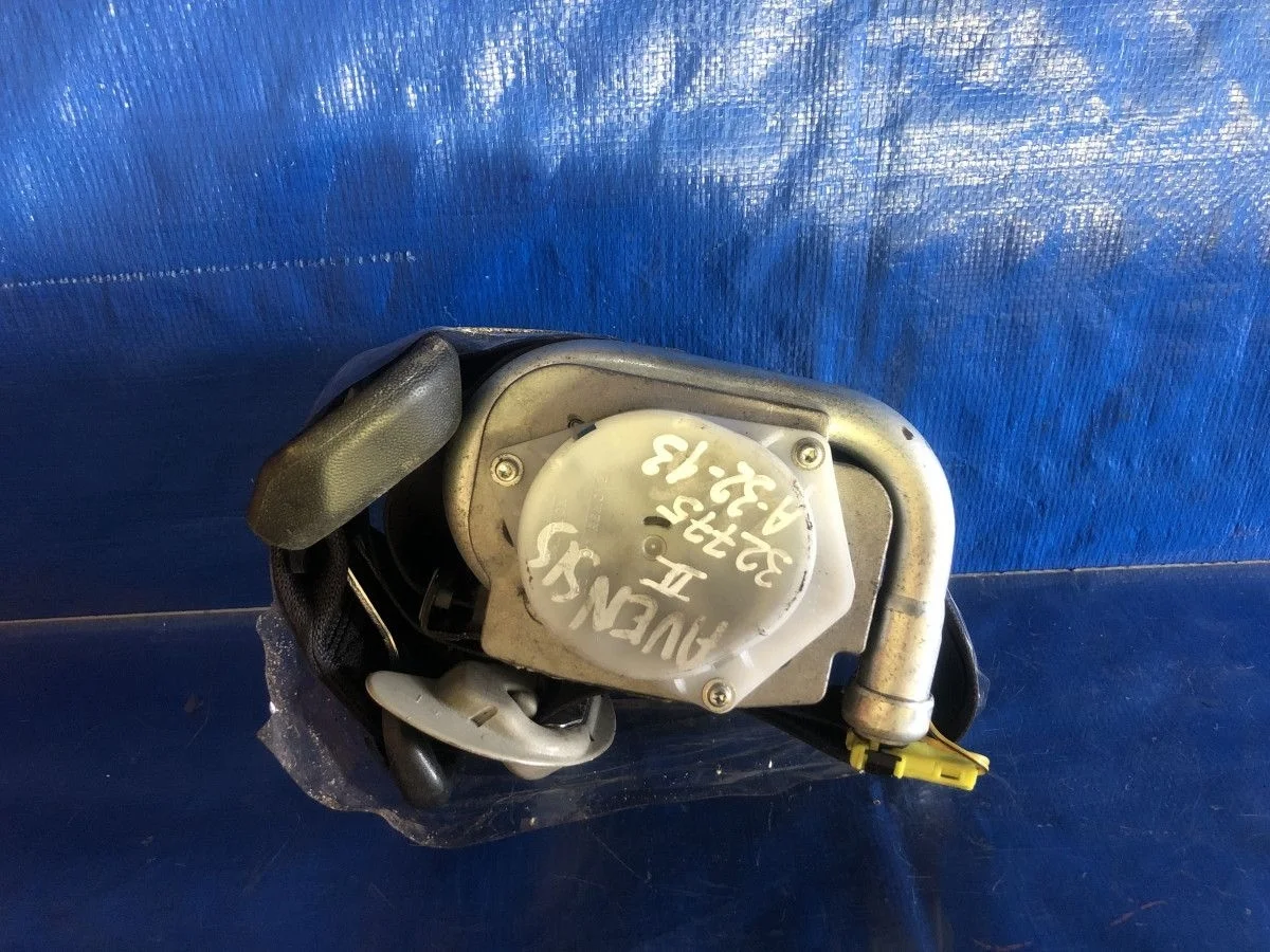 Ремень водителя Toyota Avensis 2 T250