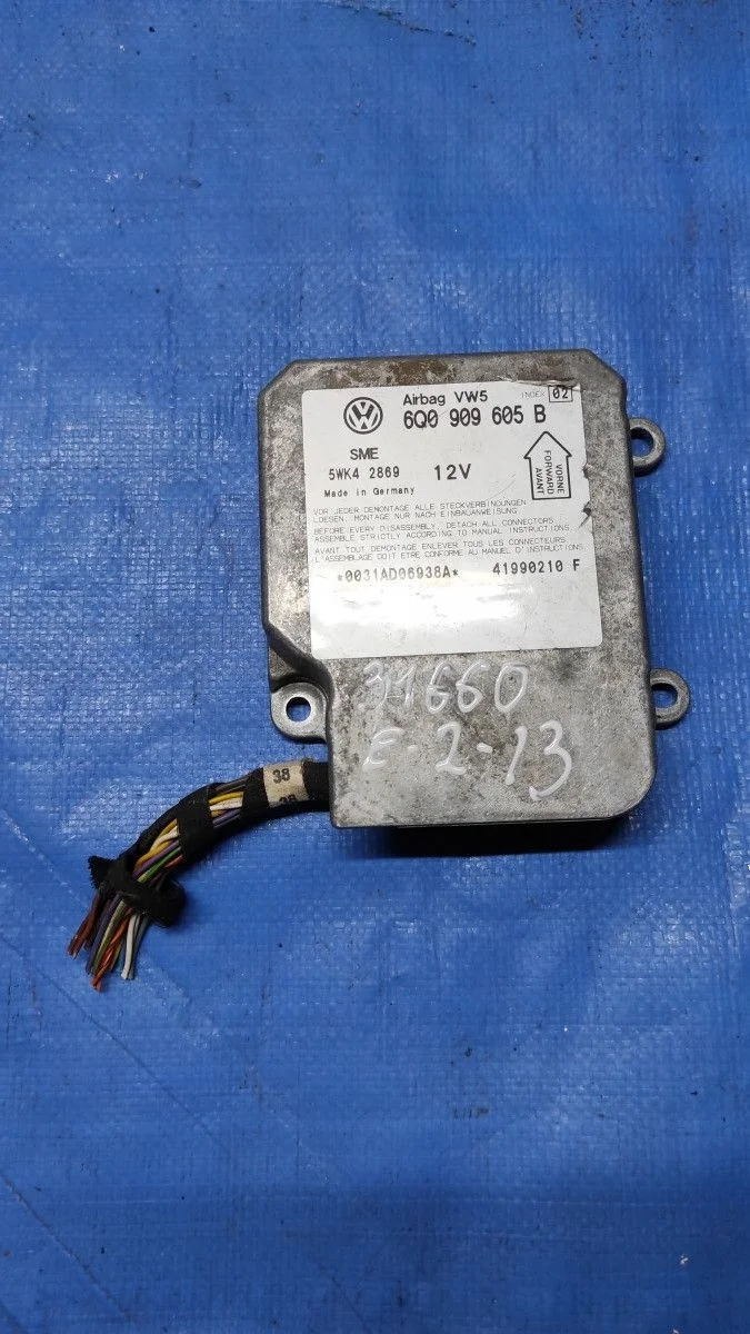 Блок управления AIR BAG Volkswagen Passat B5 (1996—2001)