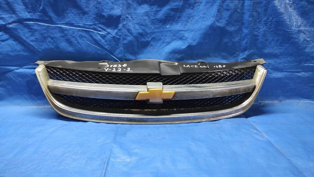 Решетка радиатора Chevrolet Lacetti I (2004—2013)