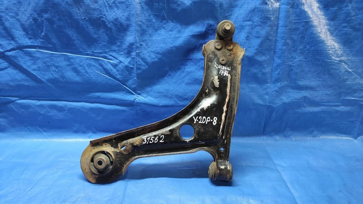 Рычаг передний левый нижний Chevrolet Lacetti I (2004—2013)