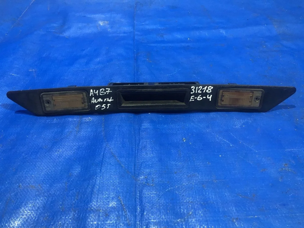 Накладка крышки багажника AUDI A6C6, A4b6 , A4B7