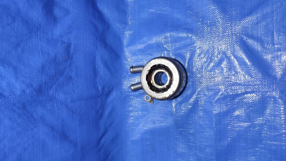 Теплообменник масляного фильтра Toyota RAV4 I (1994—2000)