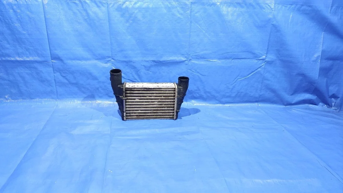 Интеркулер Audi A4 B5 (1994—1999)