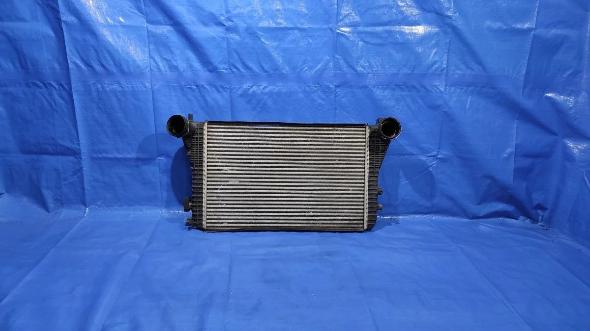 Интеркулер Volkswagen Passat B6 (2005—2010)