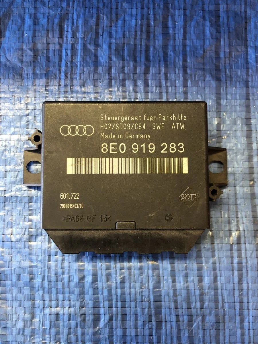 Блок управления парктроником Audi A6 C5 (1997—2001)