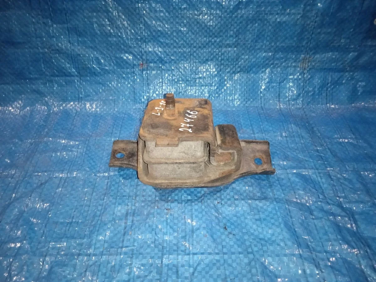 Опора ( подушка ) двигателя Subaru Forester SF (1997—2000)