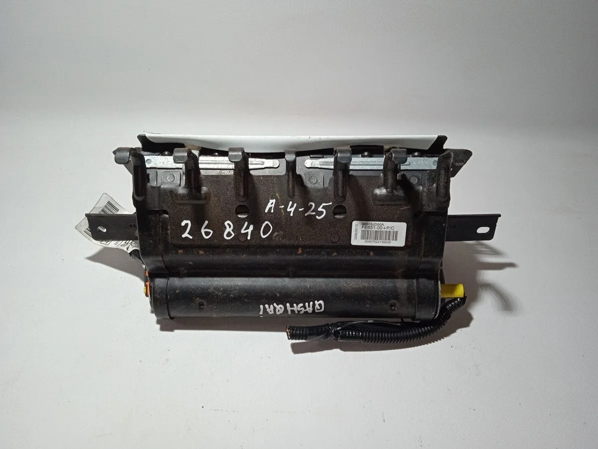 Подушка безопасности пассажира (AIR BAG в торпедо) Nissan Qashqai I (2006—2010)