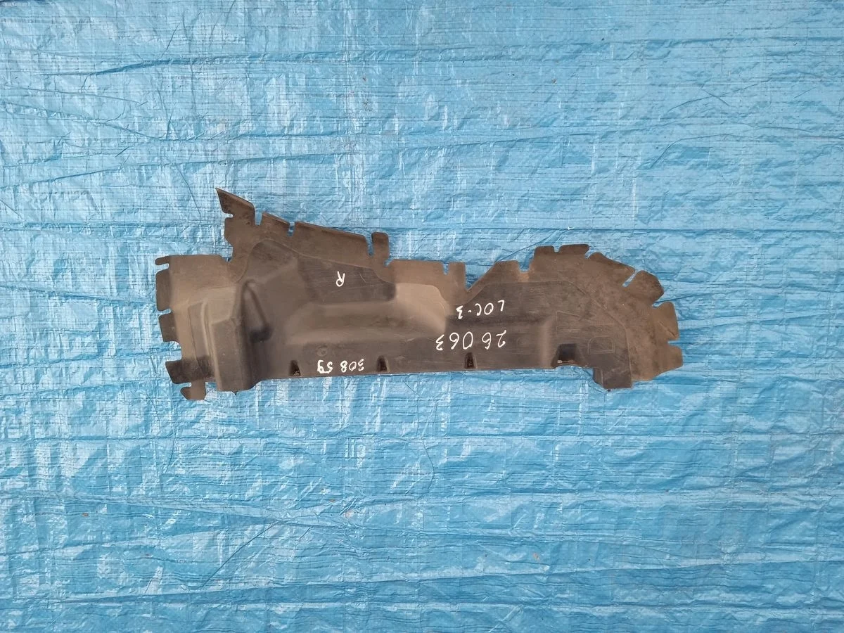 Дефлектор радиатора Peugeot 308 I рестайлинг (2011—2015)