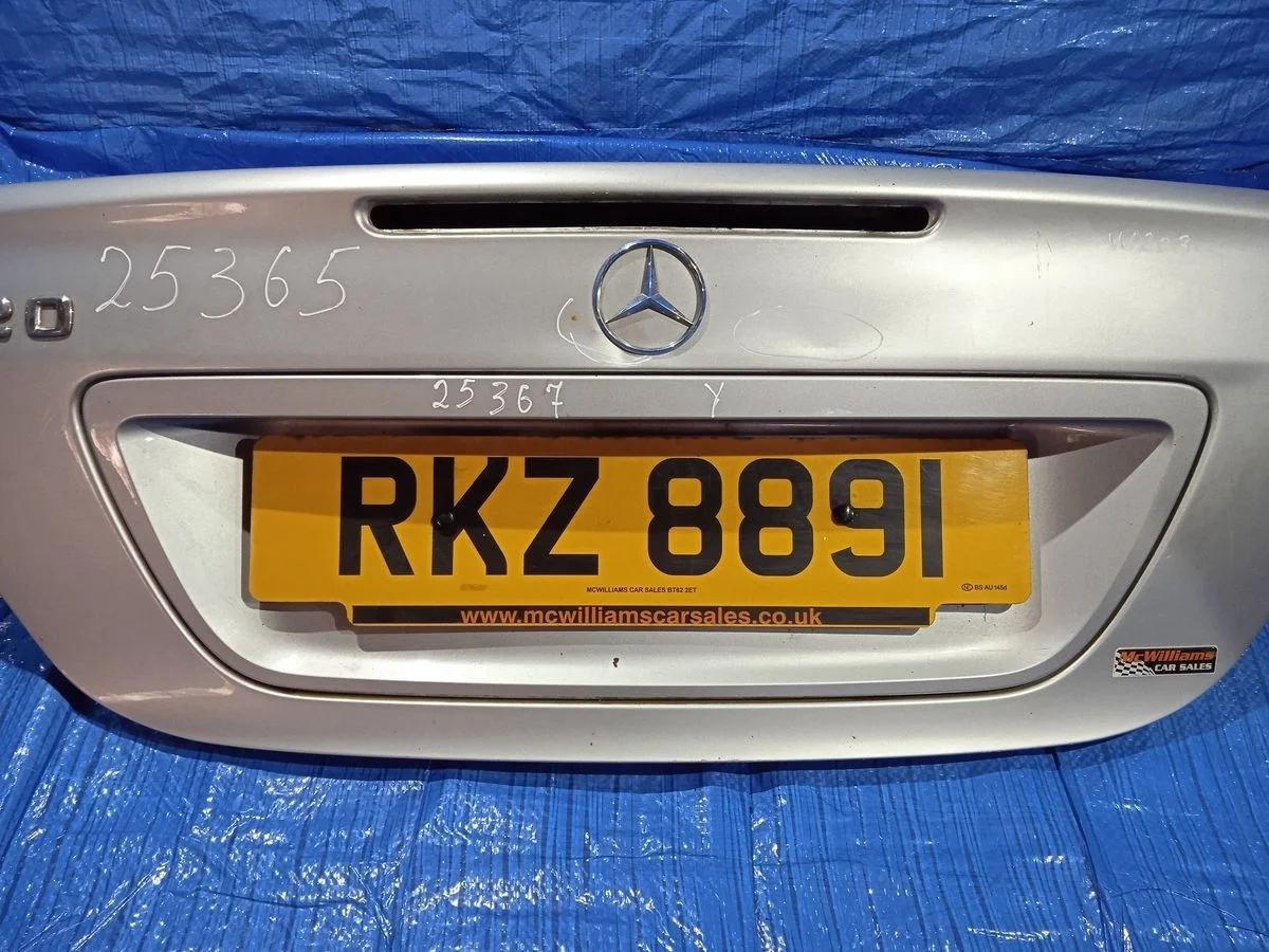 Накладка на крышку багажника (бленда) Mercedes-Benz C-класс W203/S203/CL203 (2000—2004)