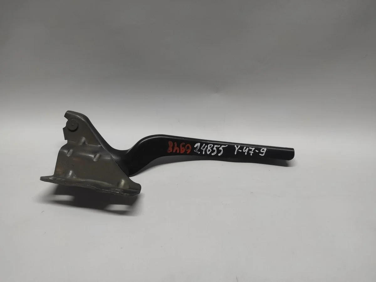 Петля капота правая Nissan Qashqai I (2006—2010)