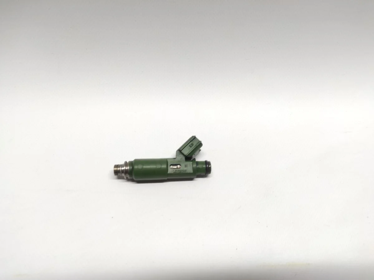 Форсунка инжекторная электрическая Toyota Avensis T220 (1997—2000)