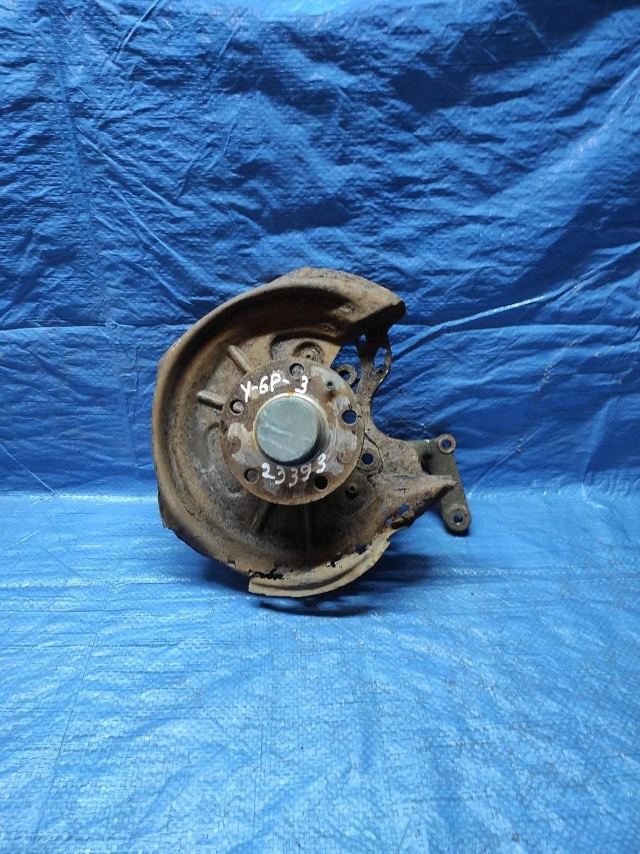 Кулак задний правый (цапфа) Skoda Octavia II (2004—2009)