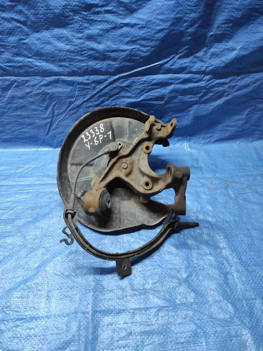 Кулак задний правый (цапфа) Audi A4 B6 (2000—2006)