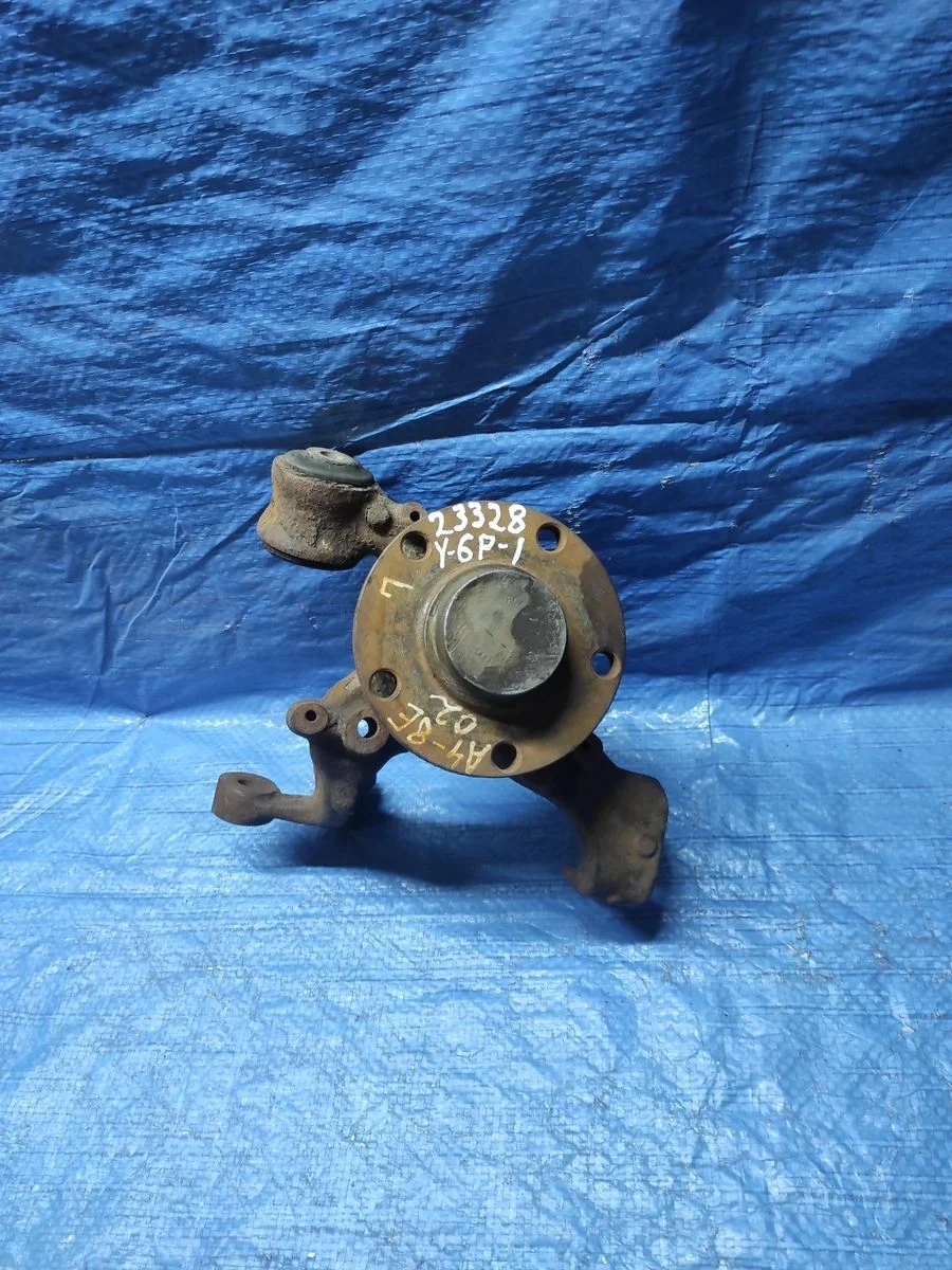 Кулак задний левый ( цапфа) Audi A4 B6 (2000—2006)