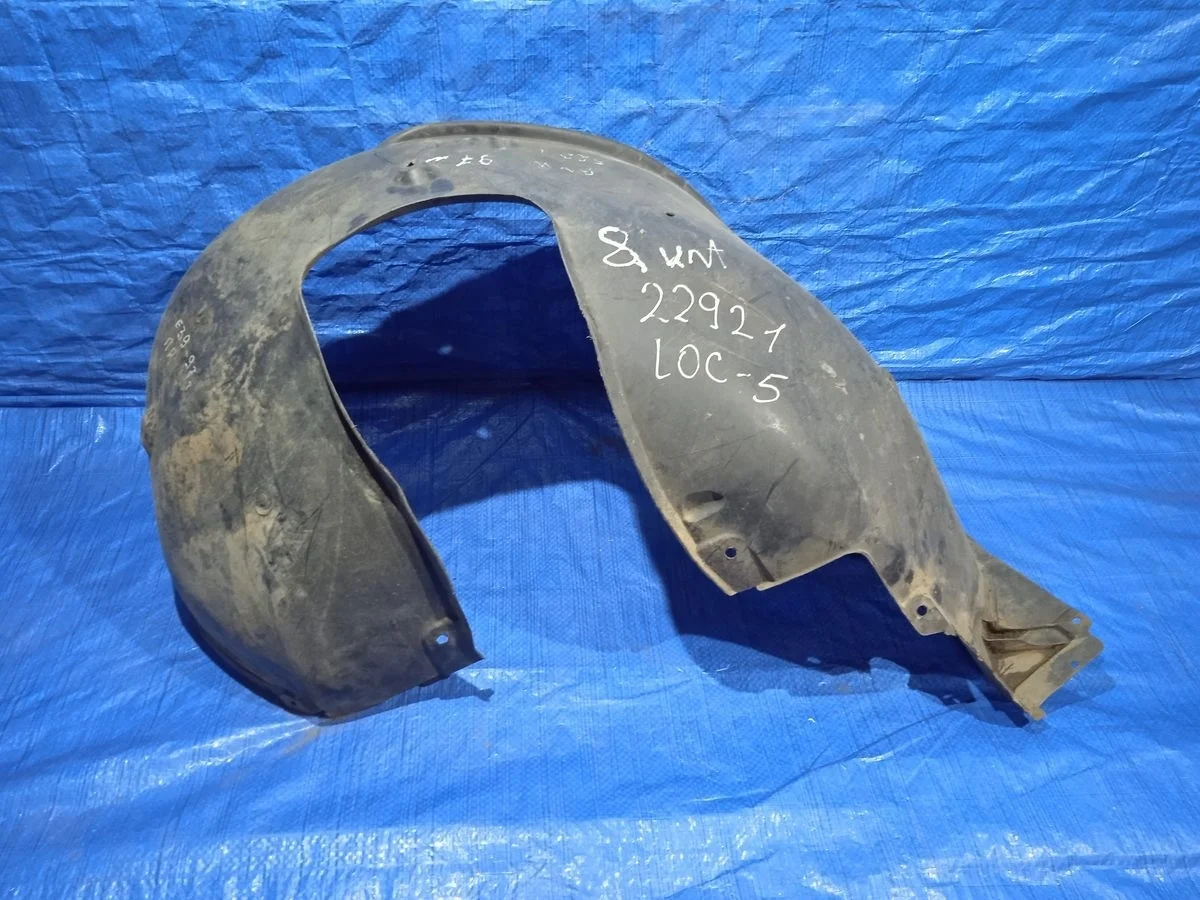 Подкрылок (локер) передний правый BMW 5 серия E39 (1995—2000)