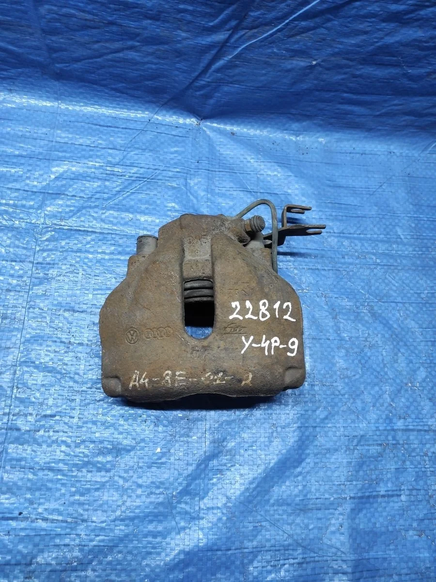 Суппорт тормозной передний правый Audi A6 C5 (1997—2001)