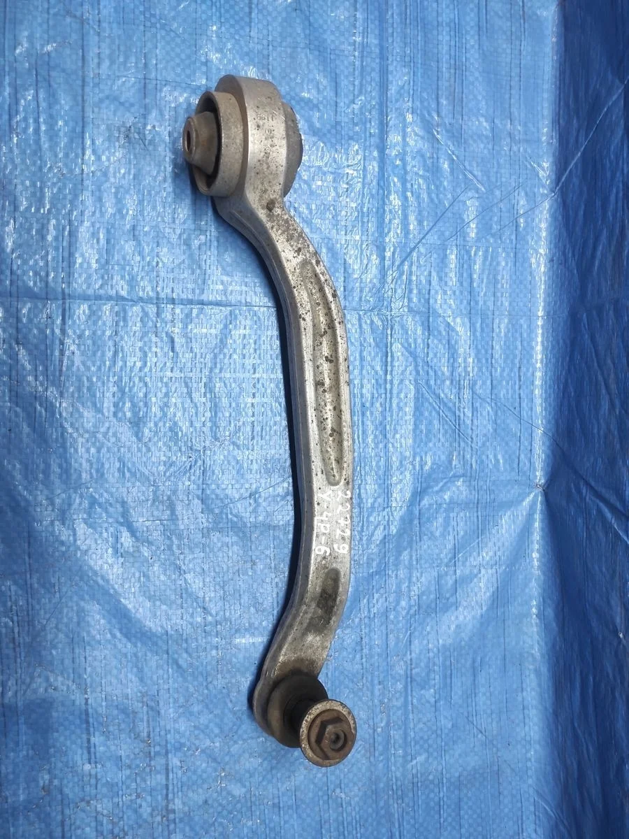 Рычаг передний правый нижний Audi A6 C6 (2004—2008)