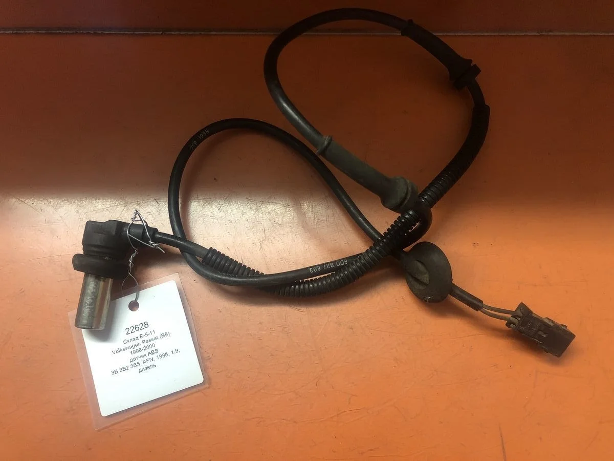 Датчик ABS Volkswagen Passat B5 (1996—2001)