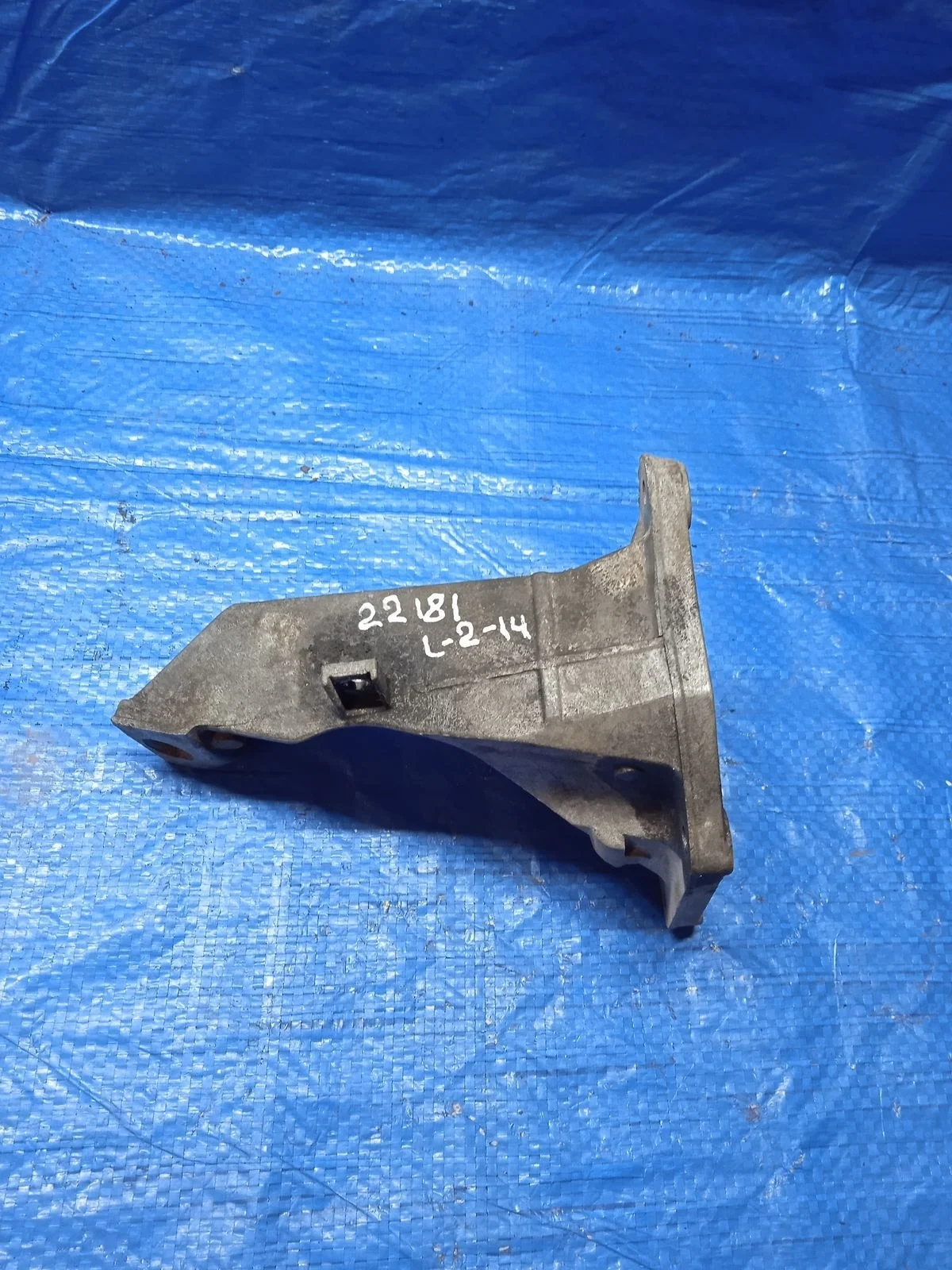 Кронштейн опоры двигателя BMW 3 серия E46 рестайлинг (2001—2006)