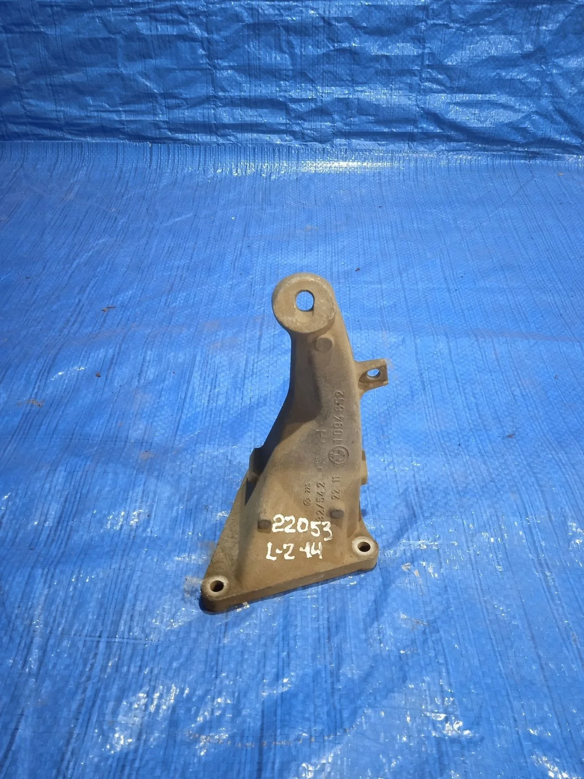 Кронштейн опоры двигателя BMW 3 серия E46 (1998—2003)