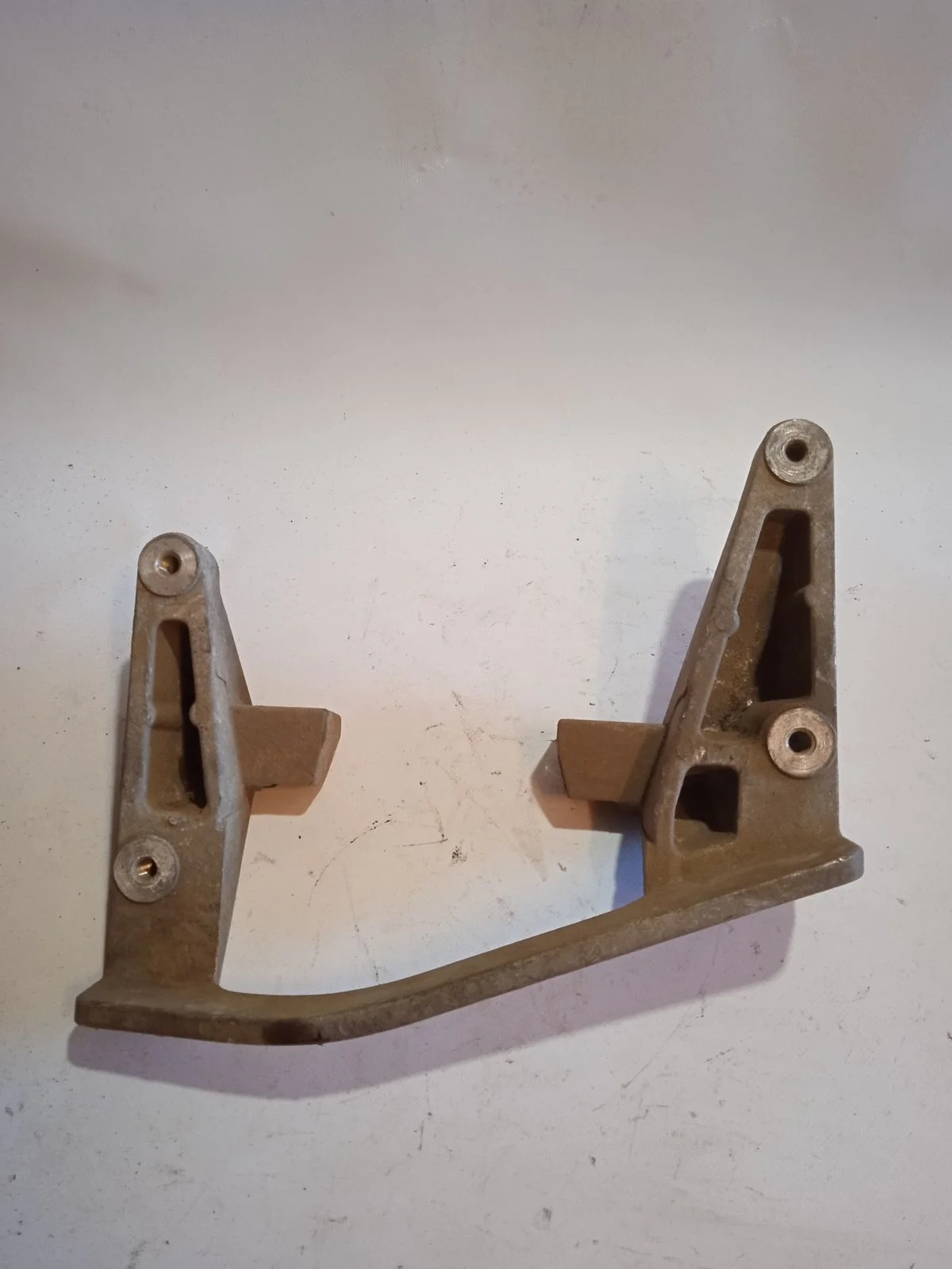 Кронштейн опоры КПП Mercedes-Benz Vito W638 (1996—2003)