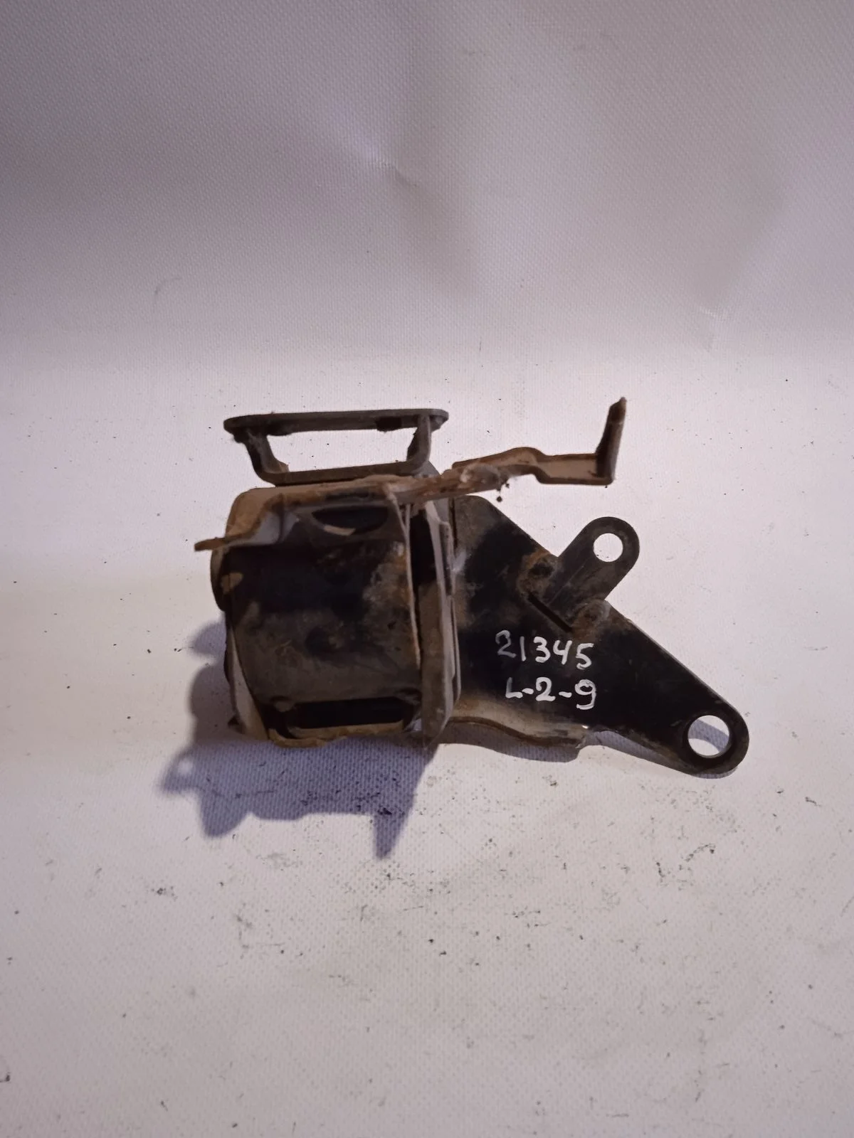 Опора ( подушка ) КПП Toyota Avensis T250 (2003—2006)