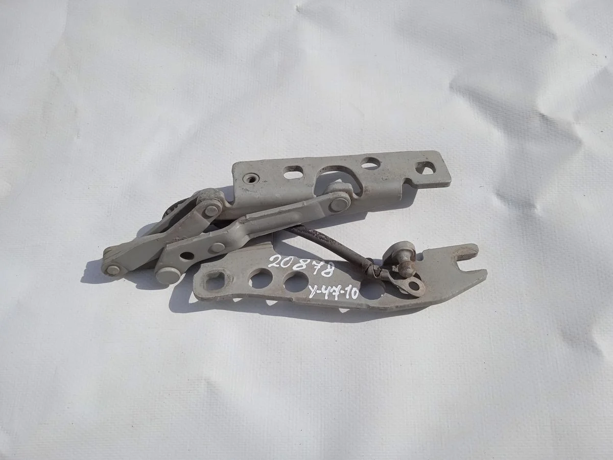 Петля капота правая BMW 5 серия E39 (1995—2000)