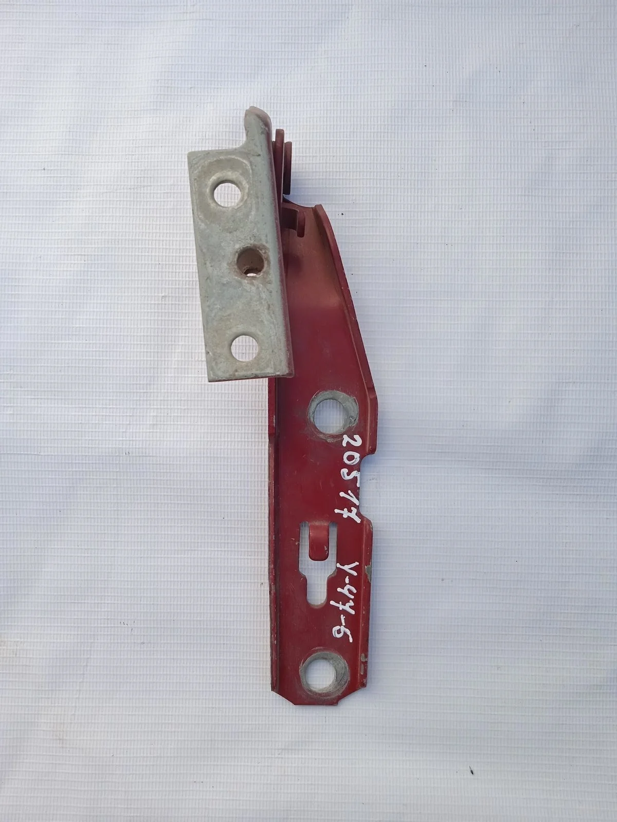 Петля капота левая Audi A4 B6 (2000—2006)