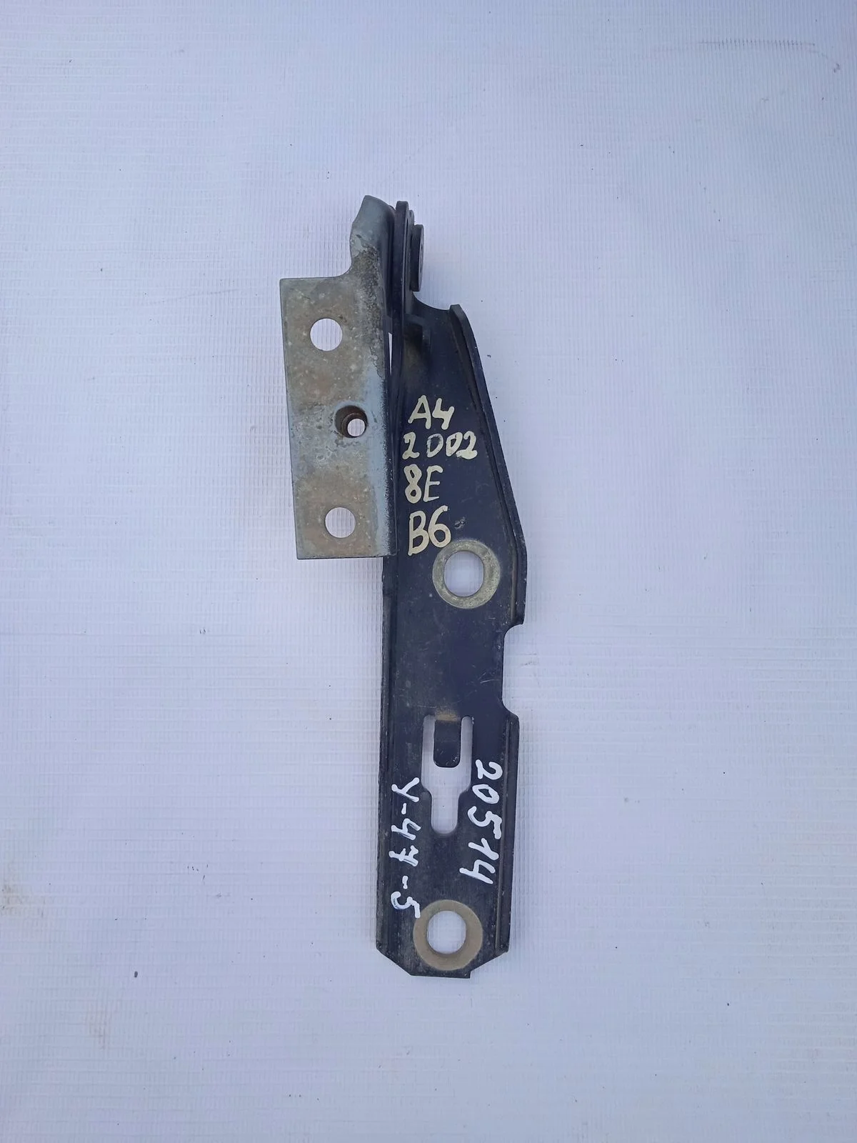 Петля капота левая Audi A4 B6 (2000—2006)