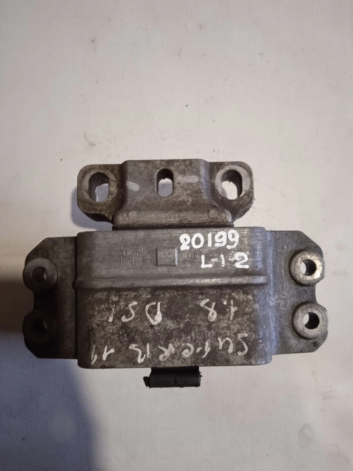 Опора ( подушка ) КПП Volkswagen Touran I (2003—2006)