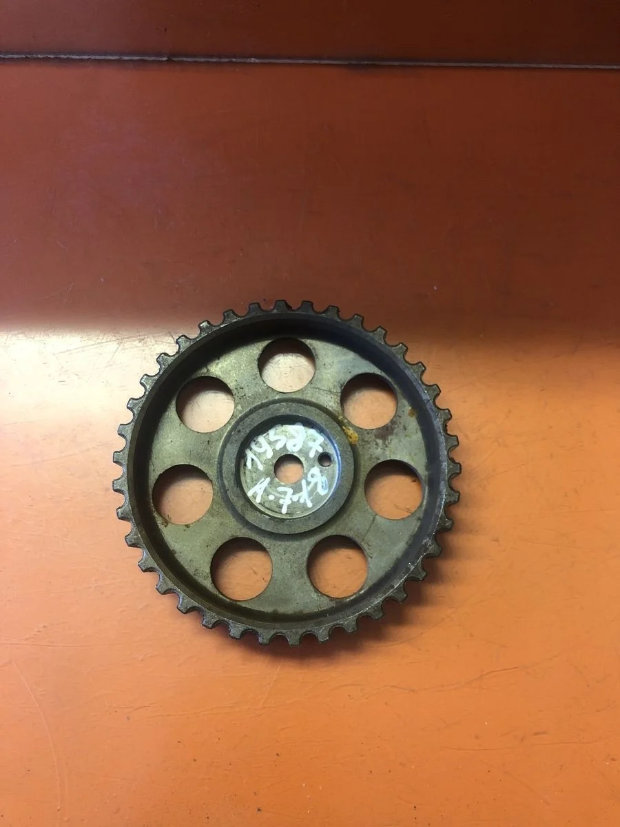 Шестерня (шкив ) распредвала Opel Vectra A (1988—1995)