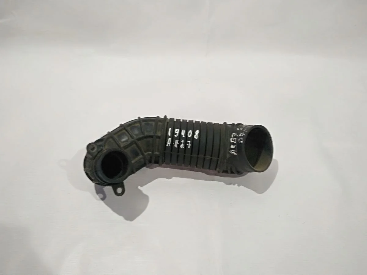 Патрубок воздушный Audi A4 B7 (2004—2009)