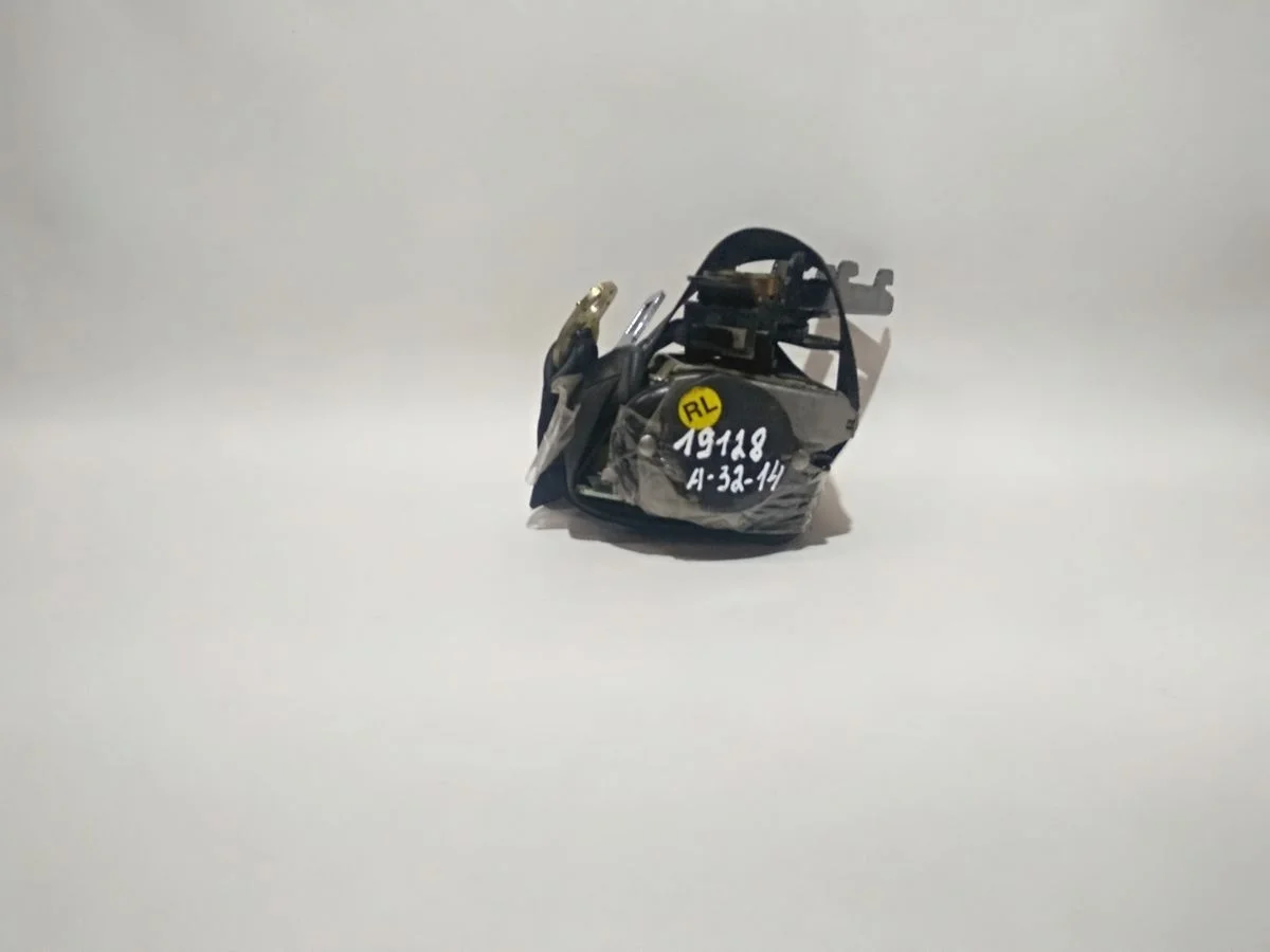 Ремень безопасности передний правый Volkswagen Passat B5 рестайлинг (2000—2005)