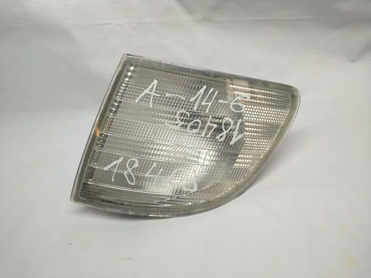 Указатель поворота левый Mercedes-Benz Vito W638 (1996—2003)