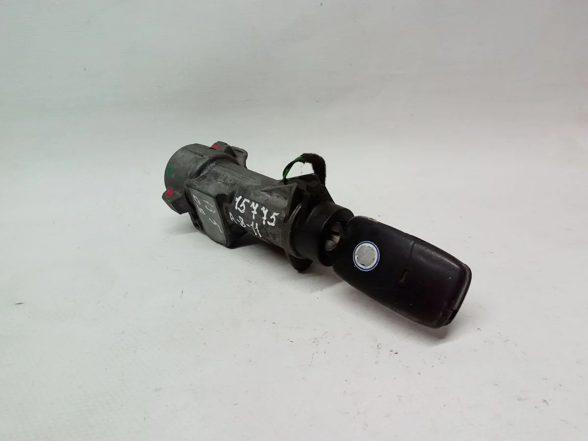 Замок зажигания Volkswagen Passat B5 (1996—2001)