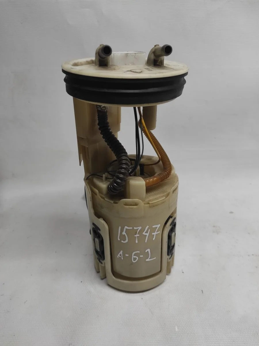 Насос топливный электрический (в бак) Audi A6 C5 (1997—2001)