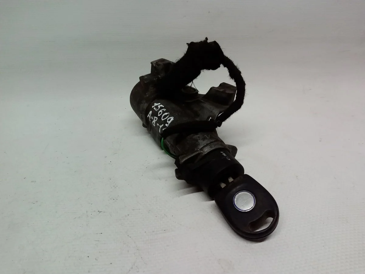 Замок зажигания Volkswagen Passat B5 (1996—2001)