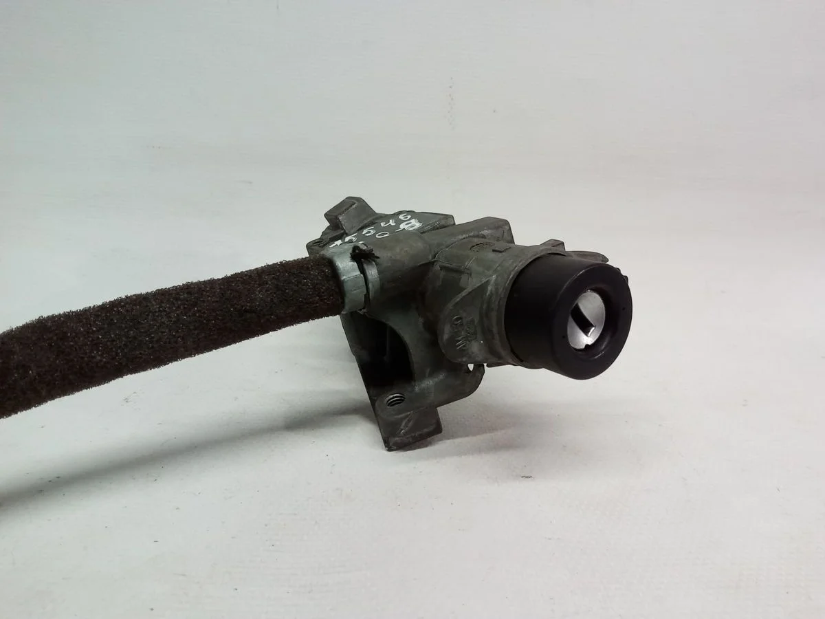 Замок зажигания Audi A4 B5 рестайлинг (1999—2001)