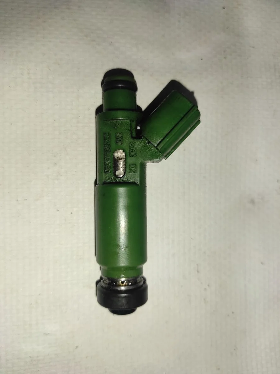 Форсунка инжекторная электрическая Toyota Avensis T220 (1997—2000)