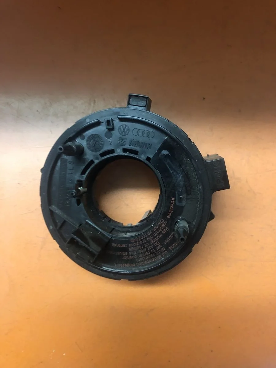 Кольцо (шлейф ) SRS Volkswagen Passat B5 (1996—2001)