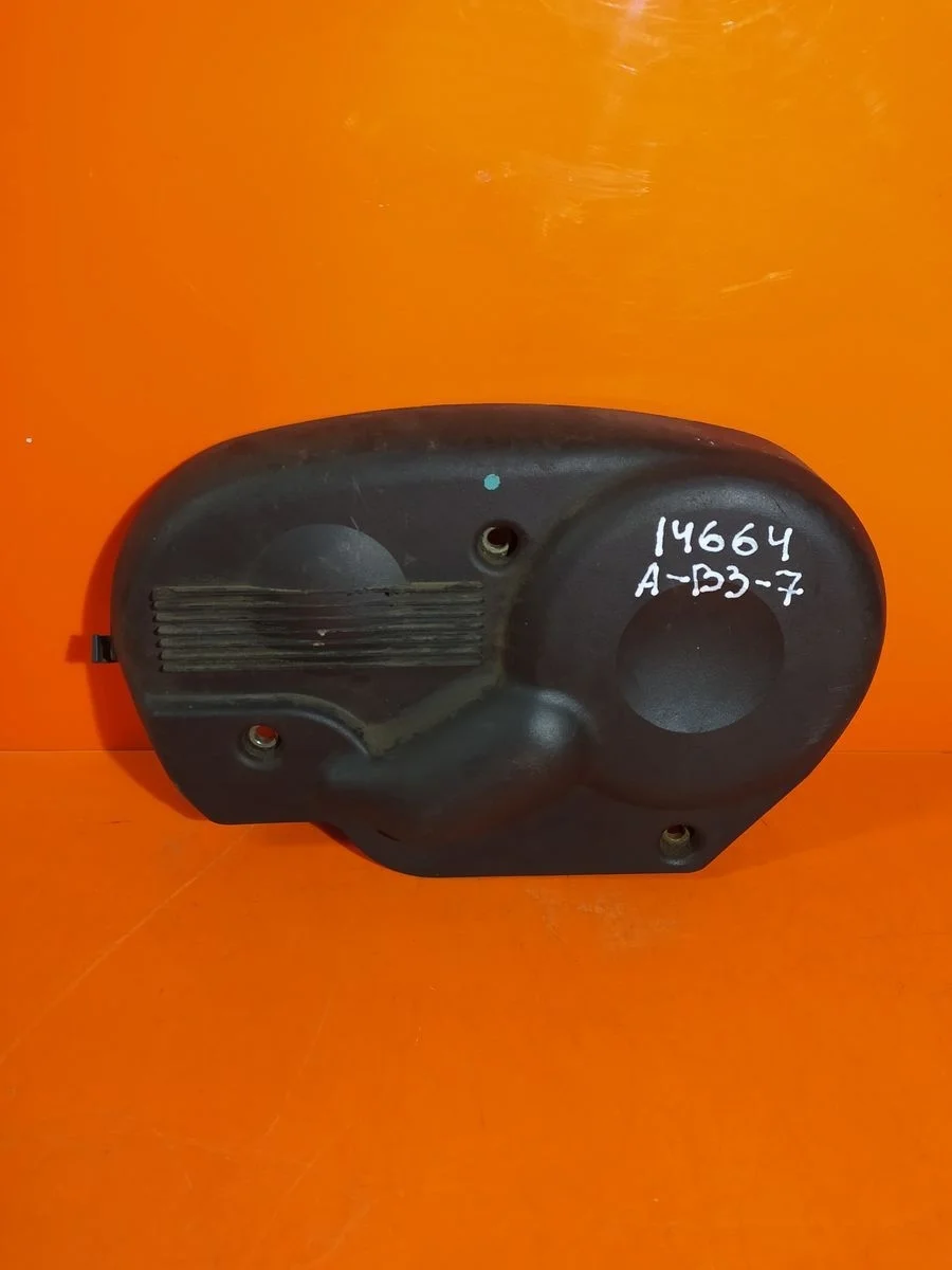 Крышка (кожух) ремня ГРМ Opel Vectra B рестайлинг (1999—2002)