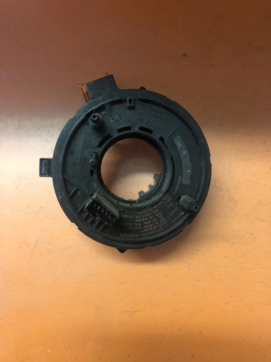 Кольцо (шлейф ) SRS Volkswagen Passat B5 (1996—2001)