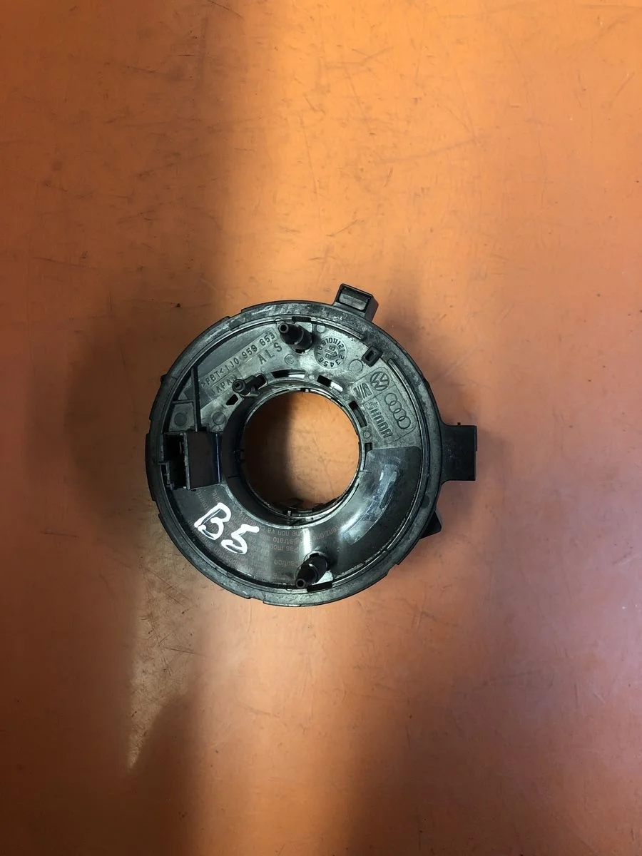 Кольцо (шлейф ) SRS Volkswagen Passat B5 (1996—2001)