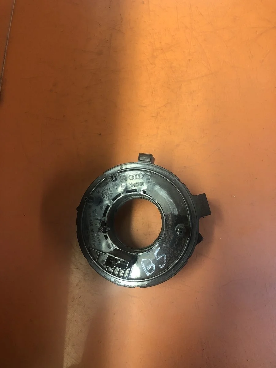 Кольцо (шлейф ) SRS Volkswagen Passat B5 (1996—2001)