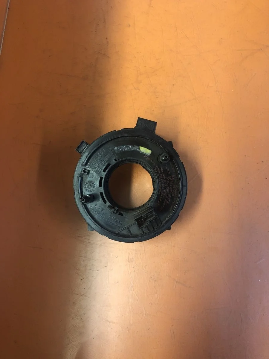 Кольцо (шлейф ) SRS Audi A6 C5 (1997—2001)